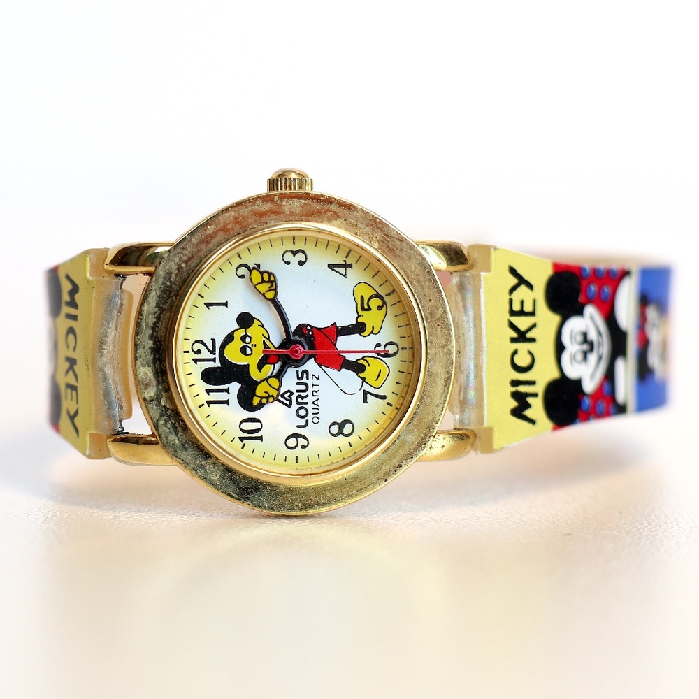 Lorus Mickey Mouse quartz watch with Mickey & Minnie band - Picture 3 of 10